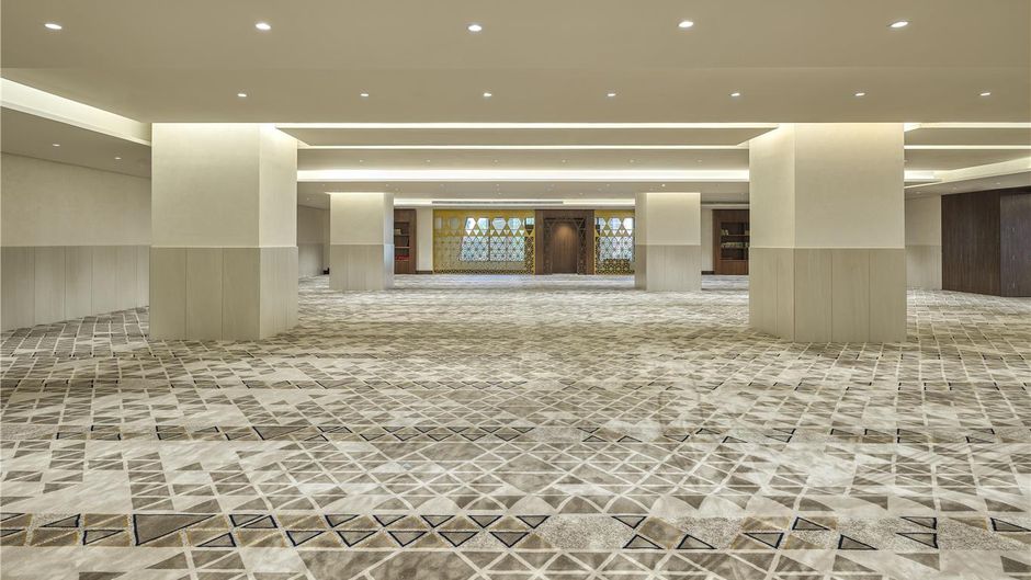 DoubleTree Aziziyah Meeting