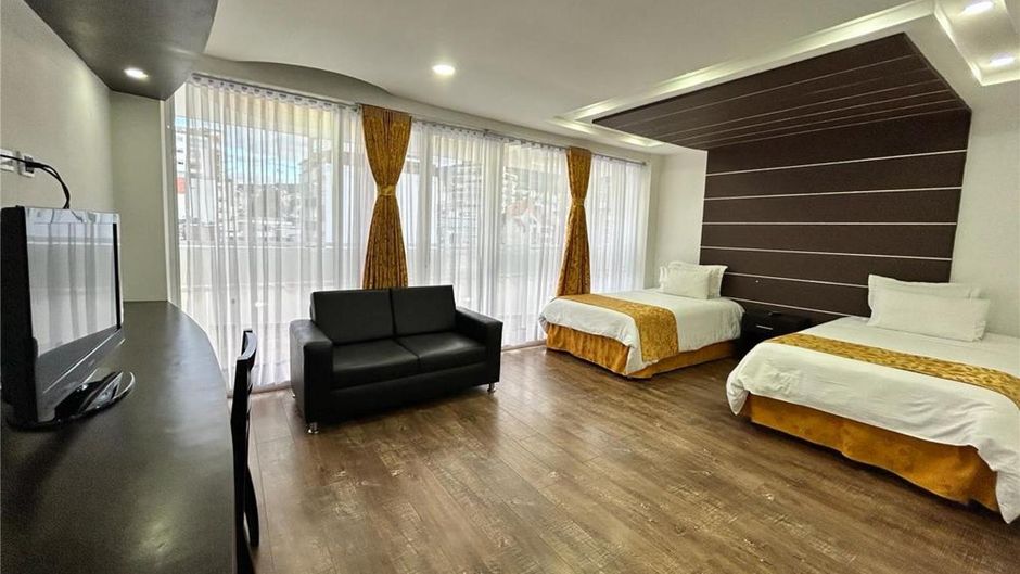Hotel Palermo Suite Room
