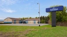 AmericInn by Wyndham Lake Mills