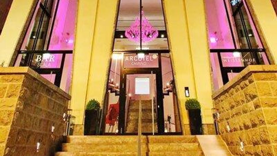 ARCOTEL Camino Exterior