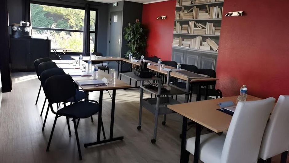 Kyriad Avignon Cap Sud Meeting