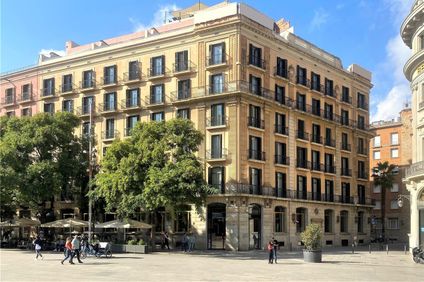 Lamaro Hotel