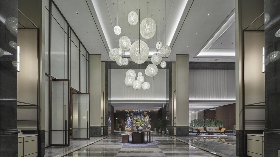 Hilton Quzhou Lobby