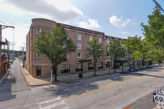 University Hotel & Suites Shippensburg
