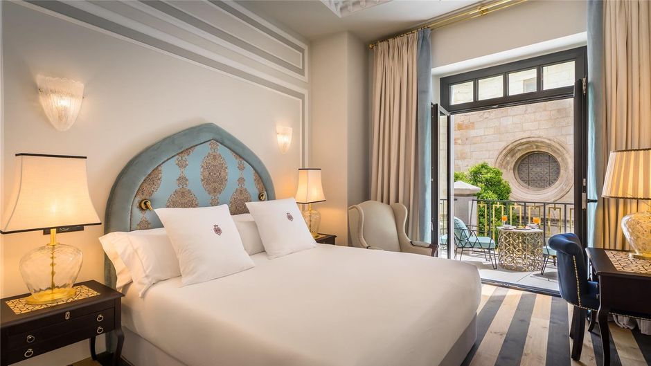 Gran Hotel Claridge Granada Room