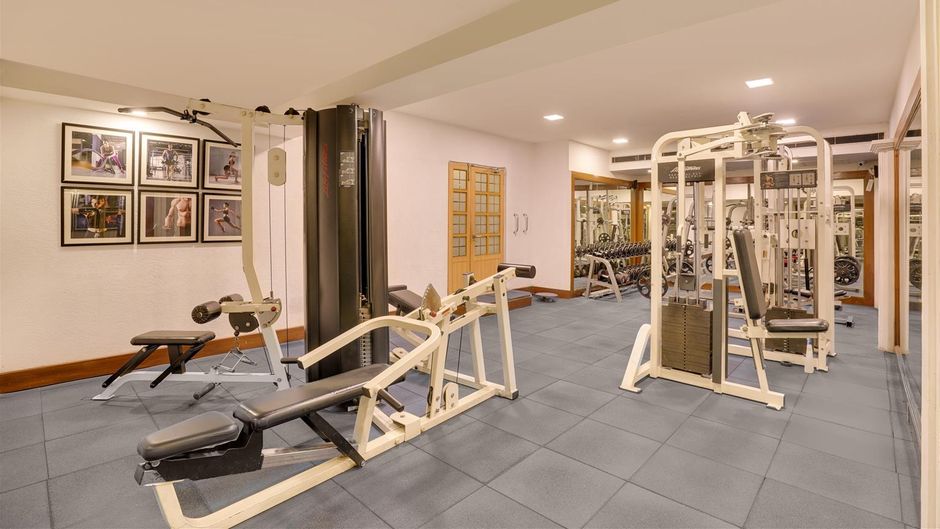 Lemon Tree Hotel Centre Point Health
