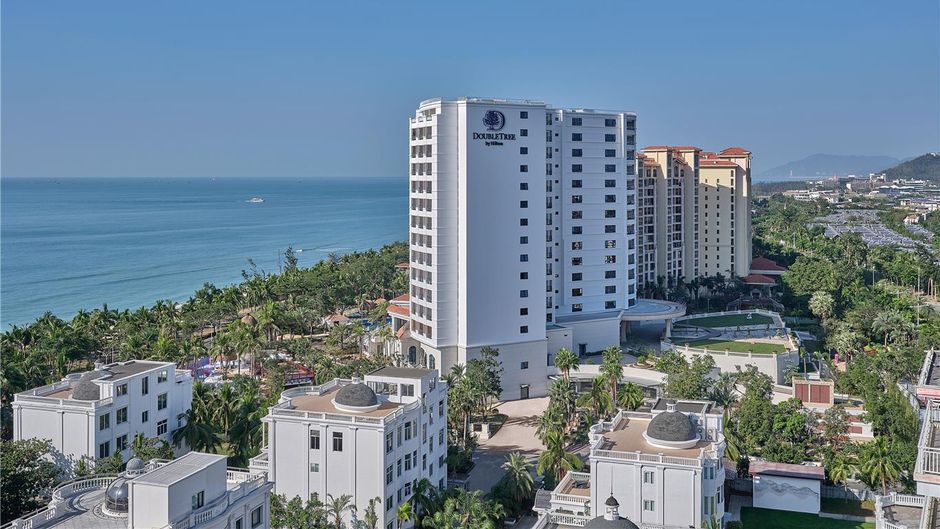 DoubleTree Hilton Sanya Bay Exterior