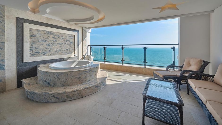 DoubleTree Hilton Sanya Bay Room