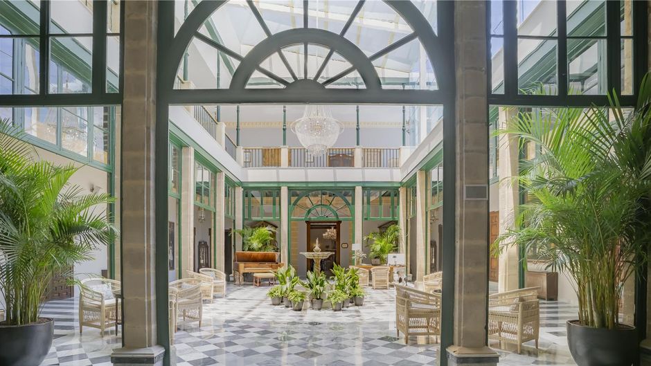 Hotel Duques de Medinaceli Lobby