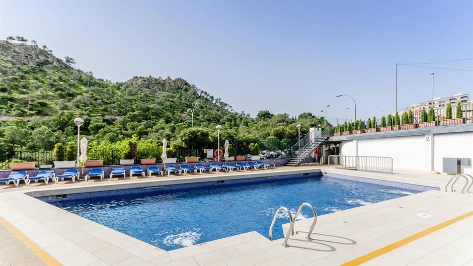 Maya Alicante Pool