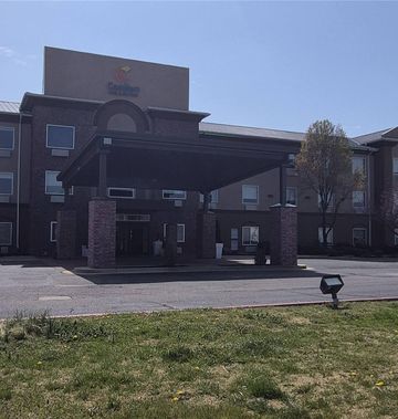 Comfort Inn & Suites Miami Route 66
