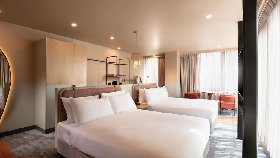 Mercure Melbourne La Trobe Street Room