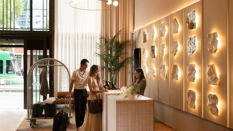 Mercure Melbourne La Trobe Street Exterior