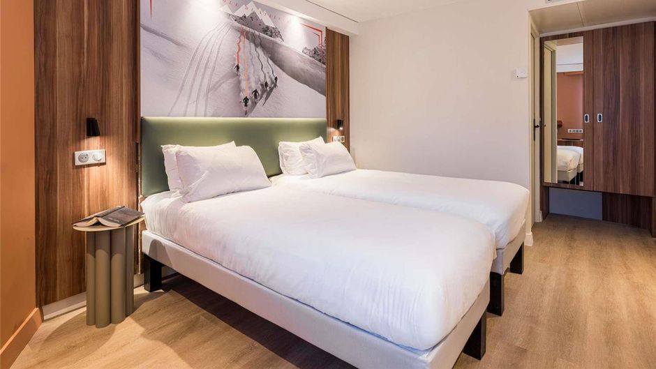 Ibis Styles Annecy Le Vieux Room