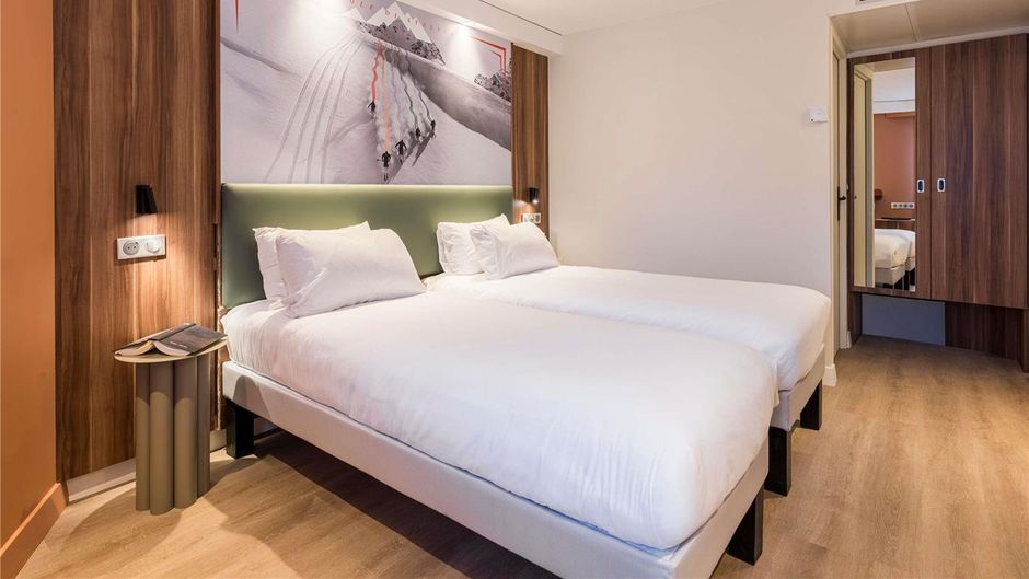 Ibis Styles Annecy Le Vieux Room