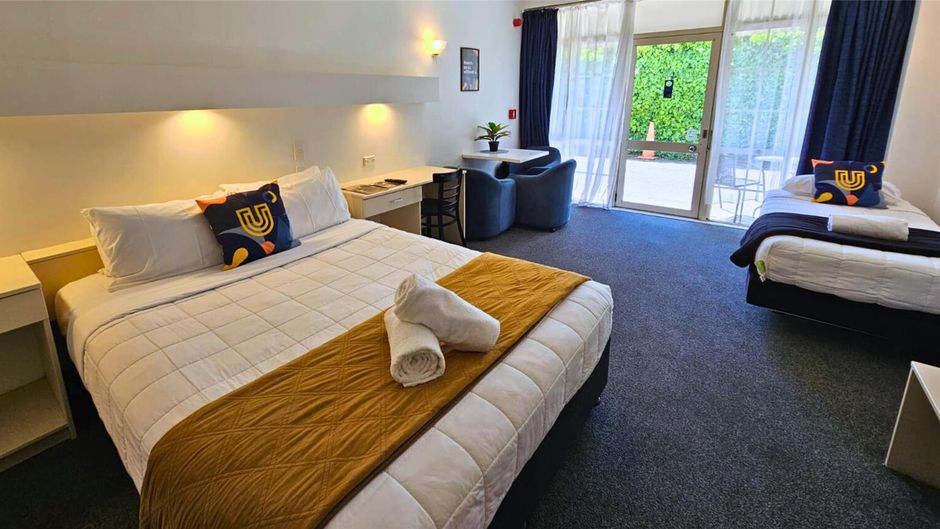 U Studios Paraparaumu, SureStay Coll Room