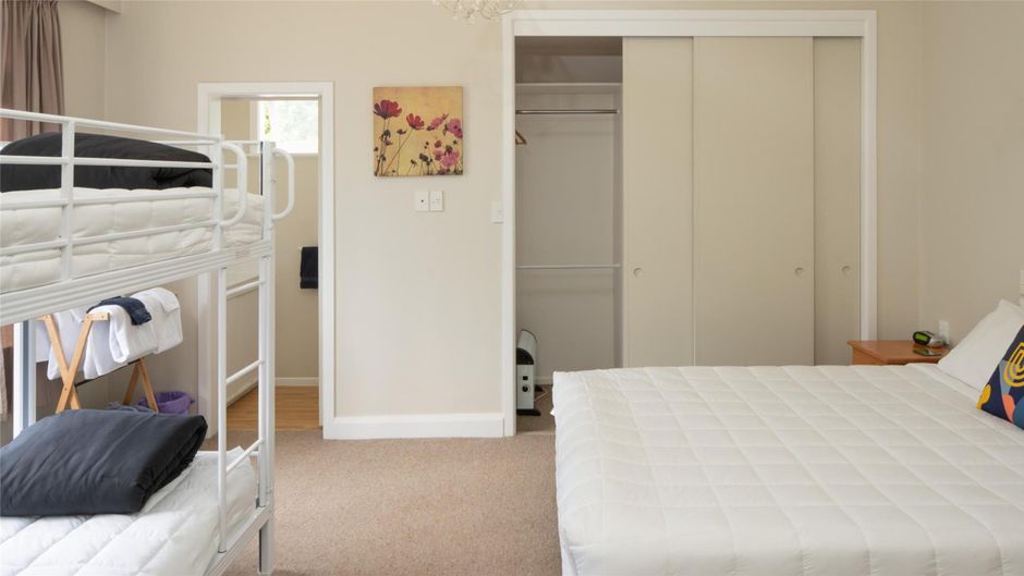 U Studios Masterton, SureStay Coll Suite