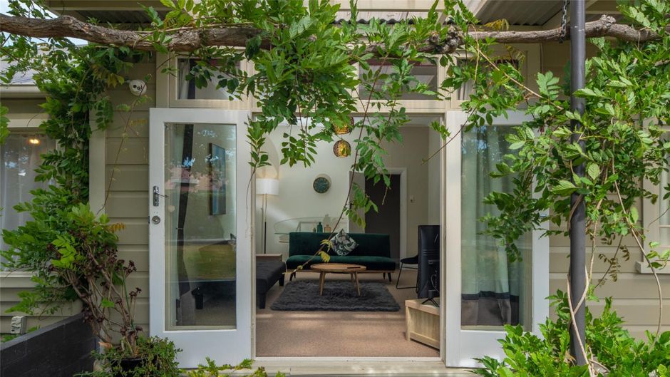 U Studios Masterton, SureStay Coll Suite