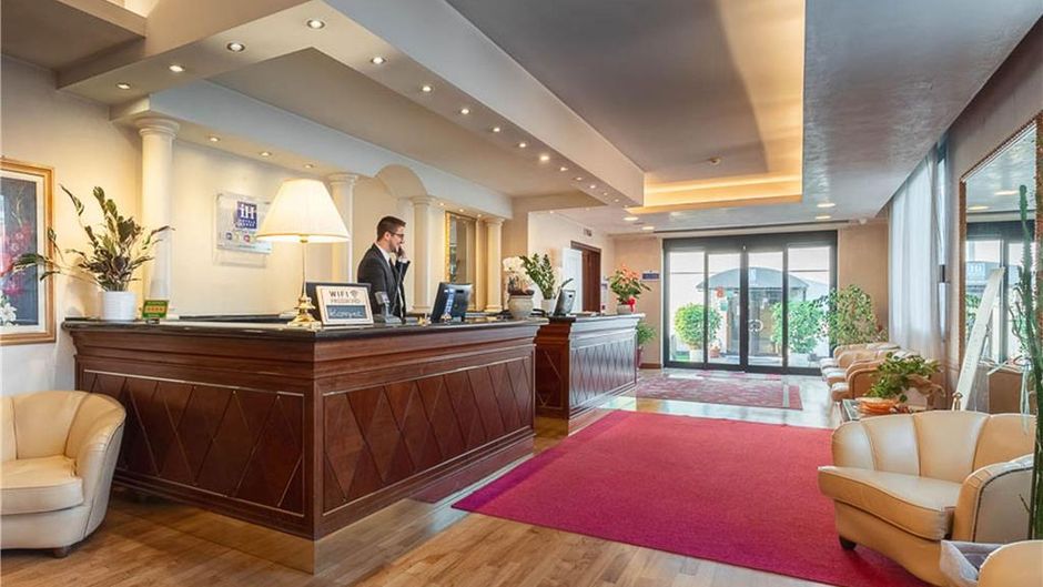 Hotel Admiral Ballroom