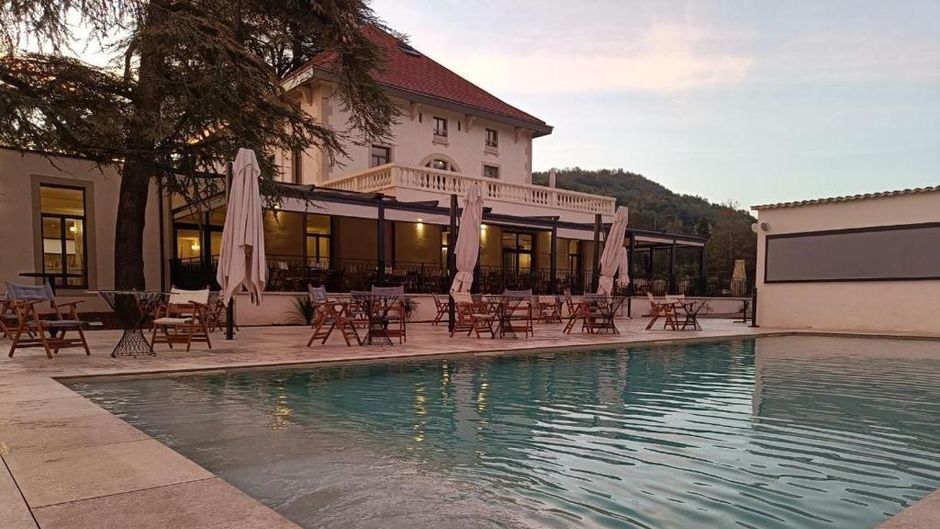 HOTEL SEQUOIAS Pool