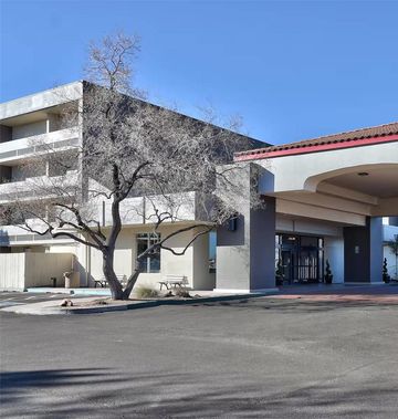 Ramada by Wyndham Albuquerque Midtown