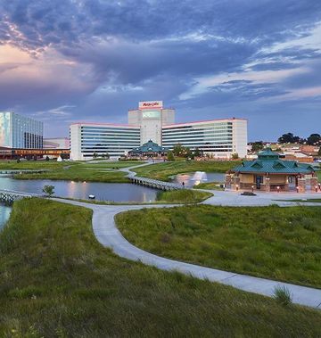 Mystic Lake Casino Hotel