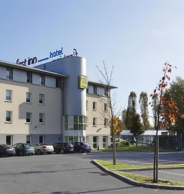 First Inn Hotel