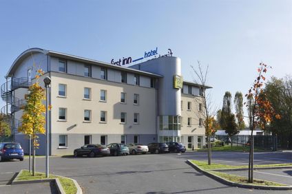 First Inn Hotel