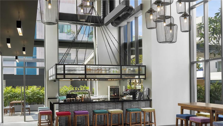 Wink Saigon Centre, Unscripted by Hyatt Restaurant
