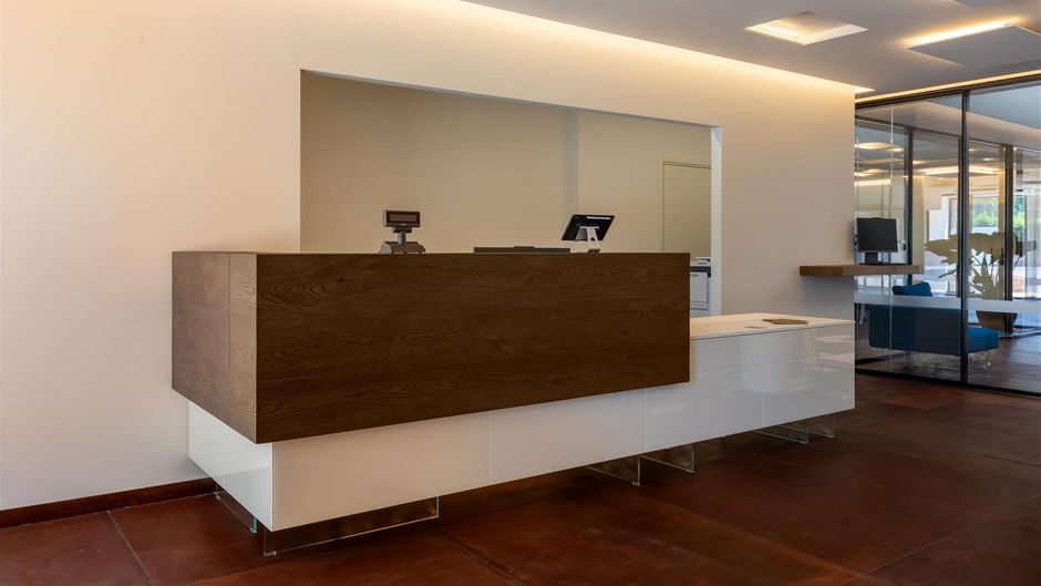 Best Western Plus Carolus Park Hotel Lobby