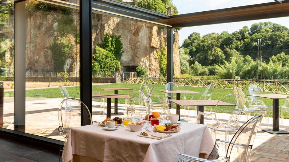 Best Western Plus Carolus Park Hotel Restaurant