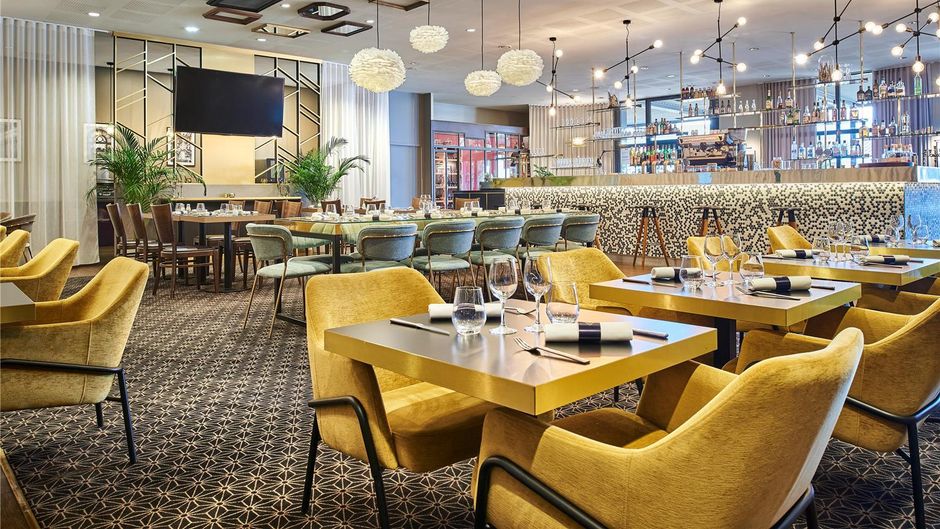 HC Gatsby Hotel & Restaurant Restaurant