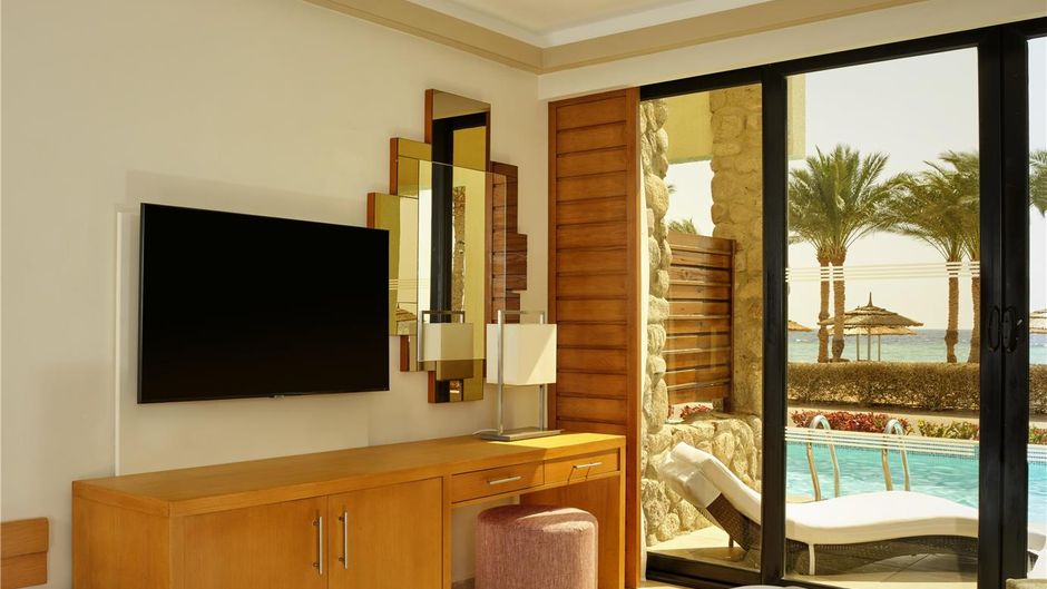 Coral Beach Resort Montazah Room