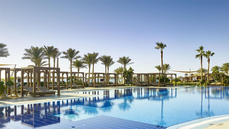 Coral Beach Resort Montazah Pool