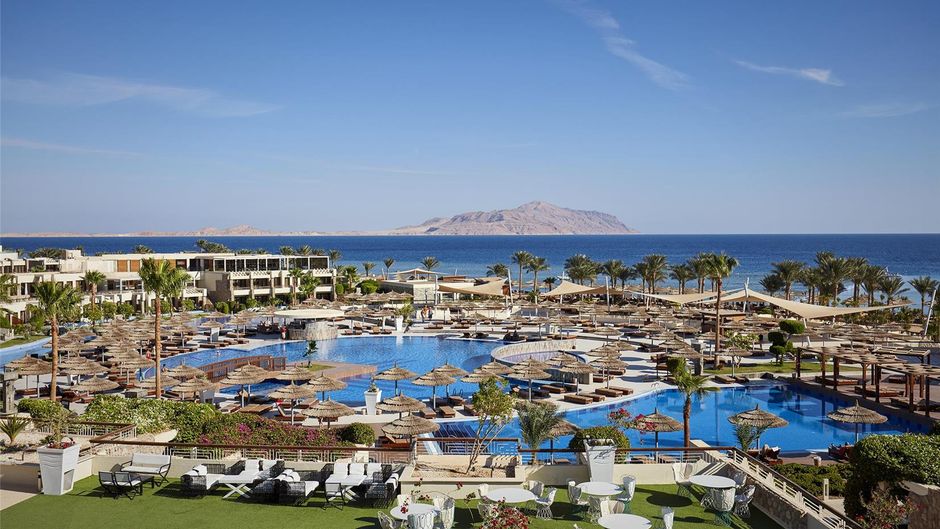 Coral Beach Resort Montazah Exterior