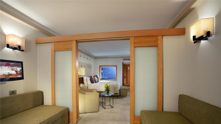 Coral Beach Resort Montazah Room