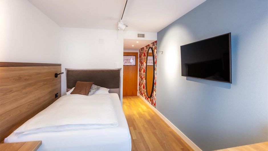 Hotel zum Goldenen Kopf Room