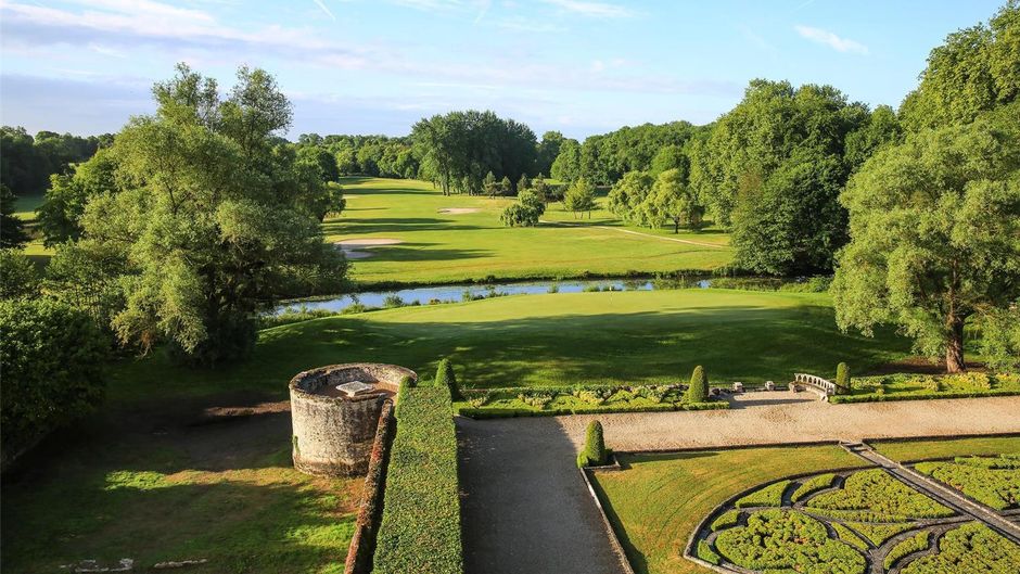 Chateau d'Augerville Golf & Spa Resort Exterior
