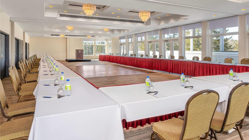 Manoir des Sables Meeting