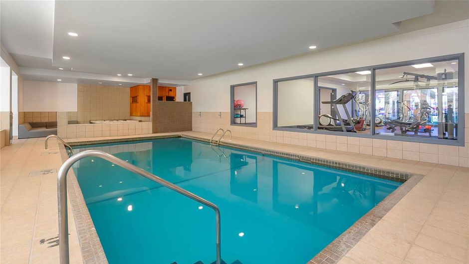 Manoir des Sables Pool