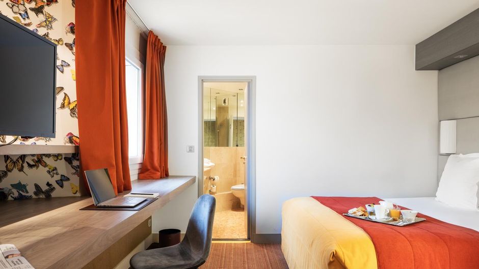 Hotel Paris Neuilly Room