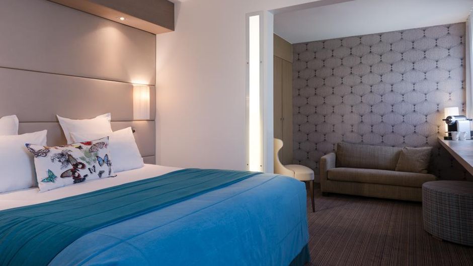 Hotel Paris Neuilly Suite