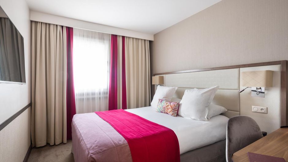 Hotel Paris Neuilly Room
