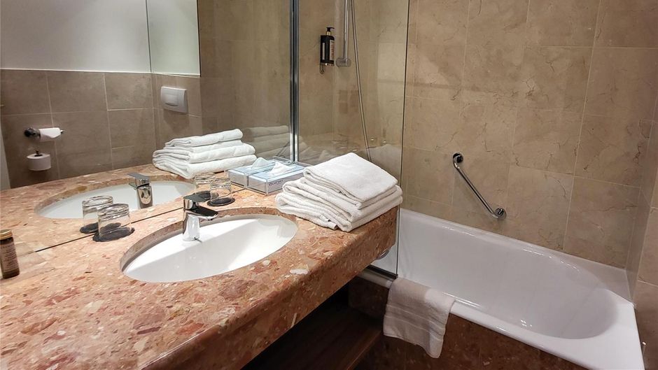 Hotel Paris Neuilly Room
