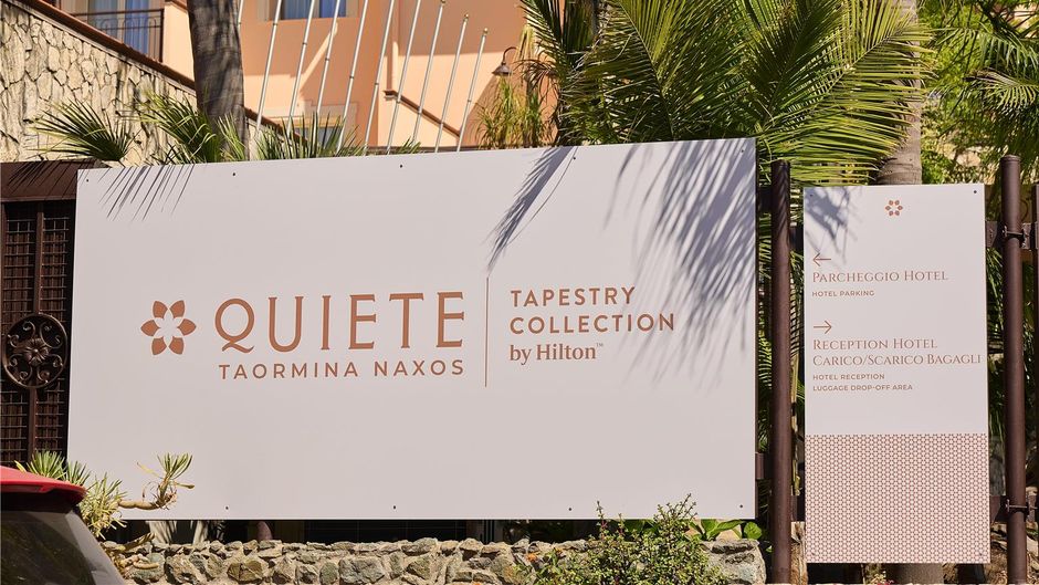 Hotel Diamond Exterior