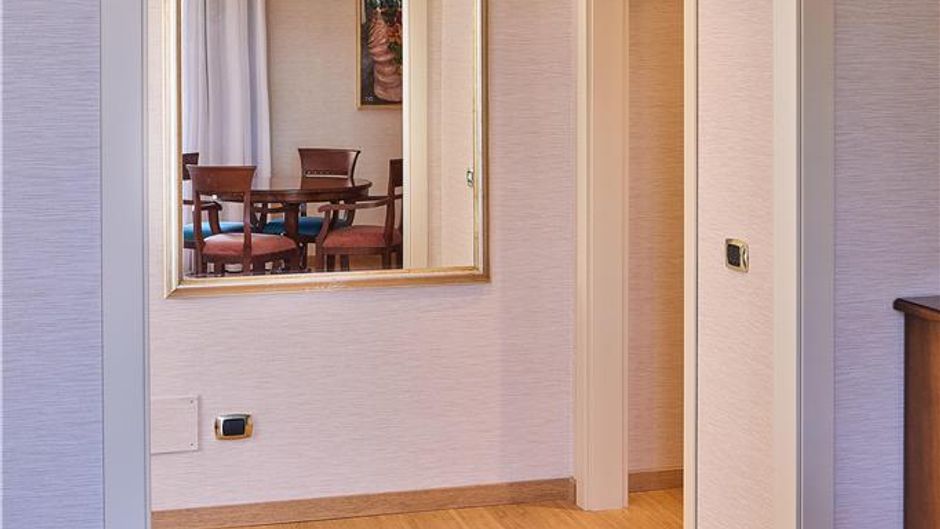 Hotel Diamond Room