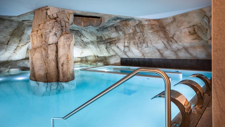 Hotel Le Riviera Pool