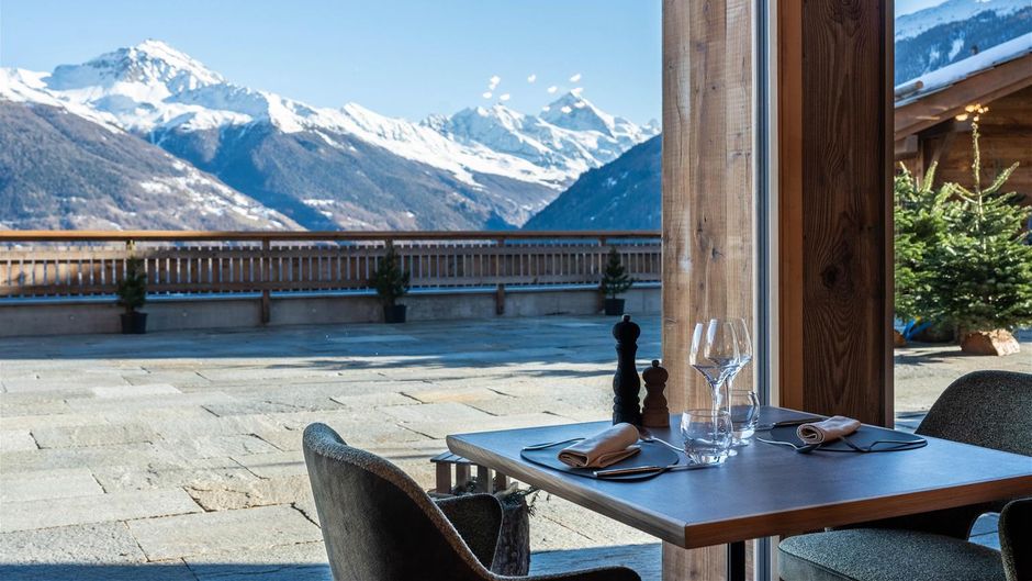 Dent Blanche Resort Restaurant