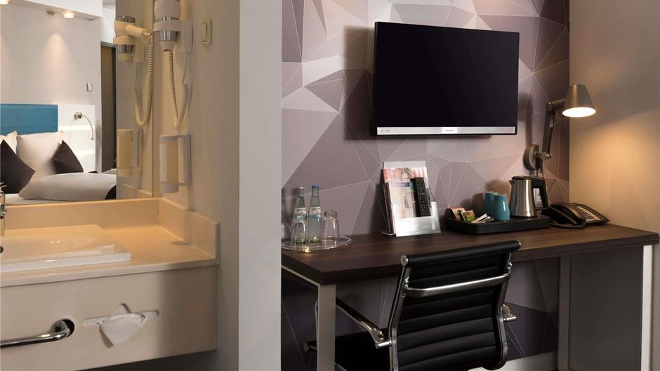 ibis Styles Cologne Airport Troisdorf Room
