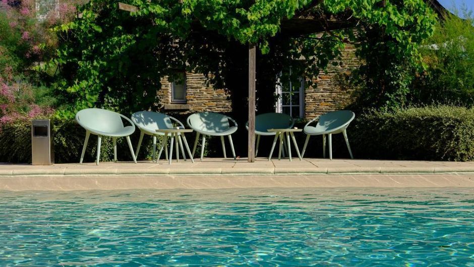 Domaine du Moulin Cavier Pool